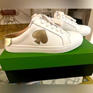 Gorgeous Kate Spade white mules!